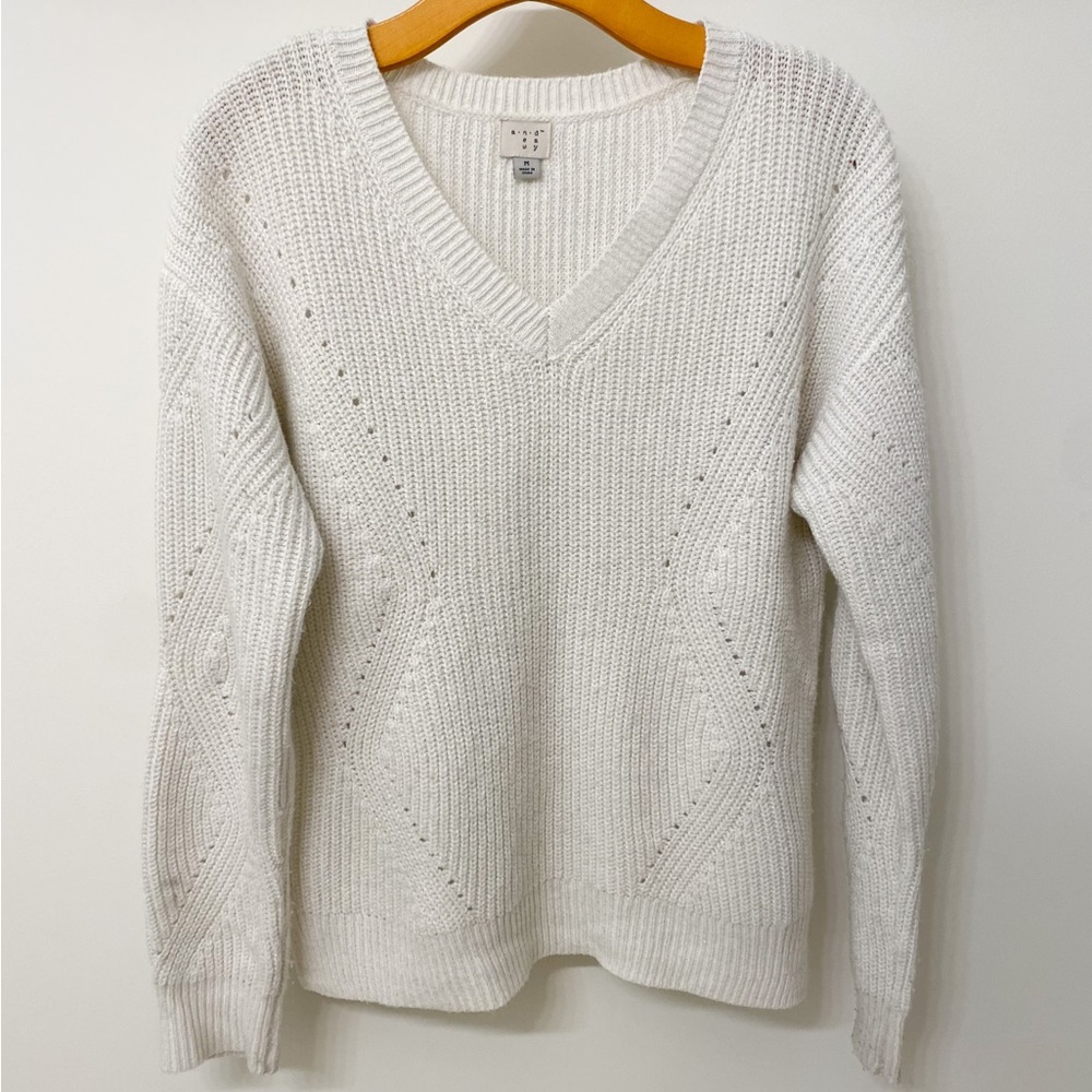 A New Day V-Neck Sweater | Size Medium